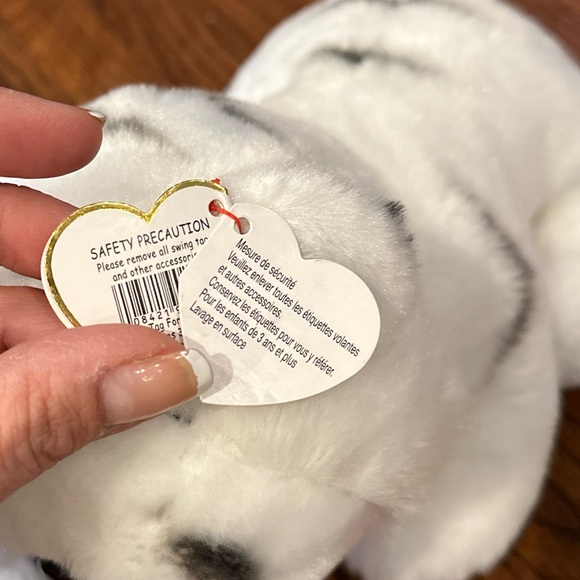 Ty Classic Collection "Tundra" the White Tiger - Picture 7 of 10